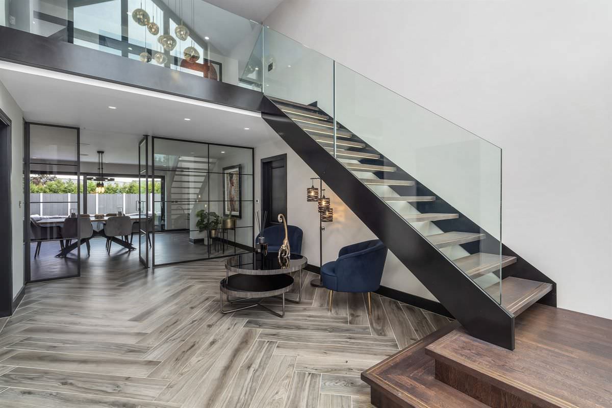 Benefits of Working with a High-End Building Company