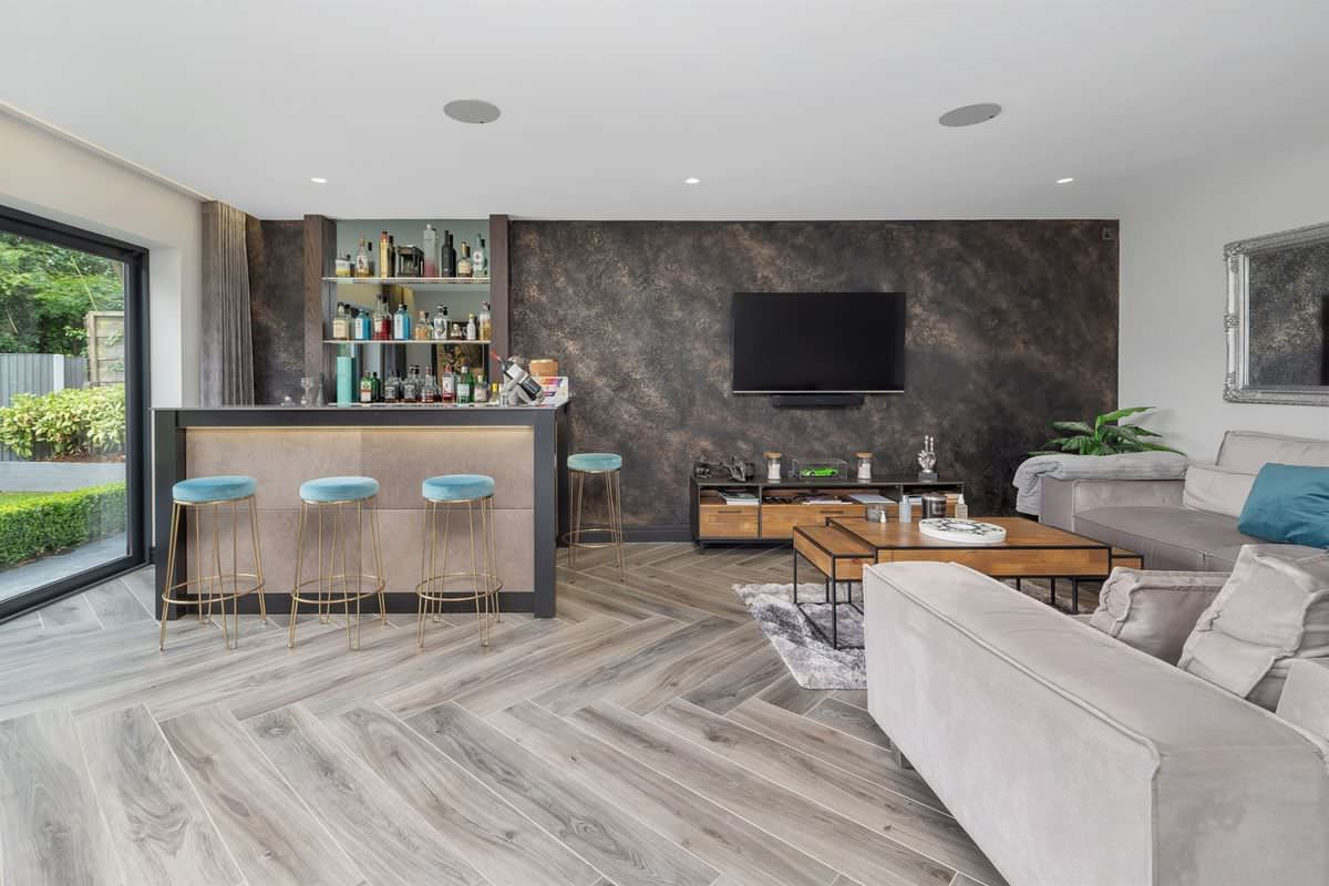 Work with Home Renovation Contractors in Surrey for Budget-Friendly Home Renovations